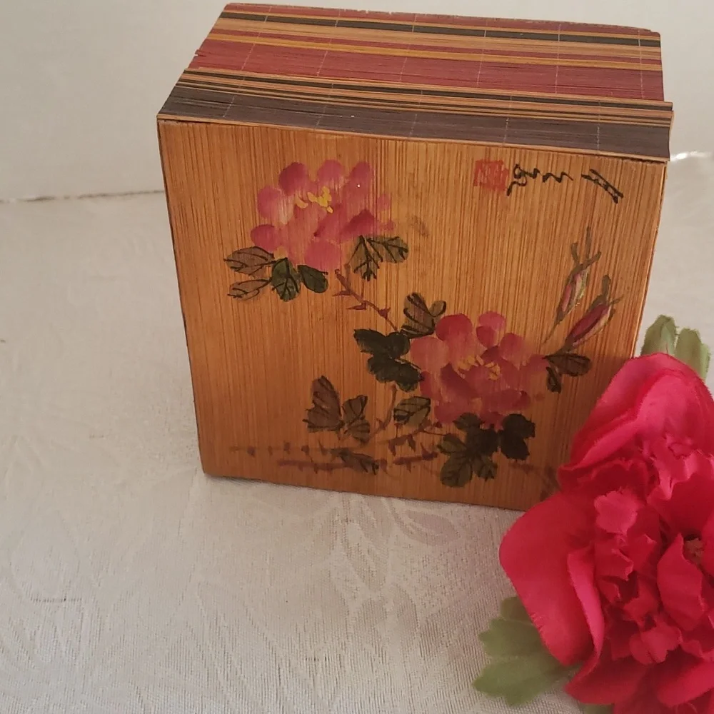 Vintage wooden trinket box